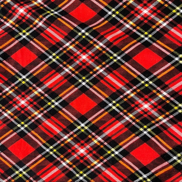 Plus size red, black, white, & yellow soft plaid Christmas colored leggings EUC - Picture 7 of 11